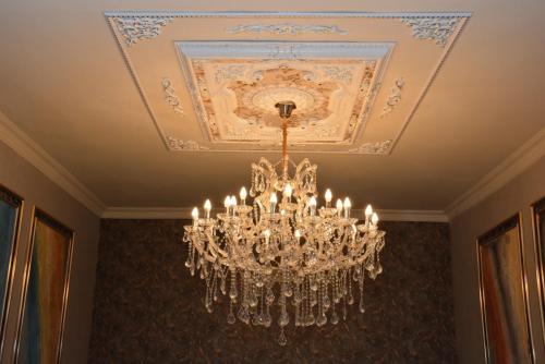 Star Balo Davet Salonu Avize Detayı